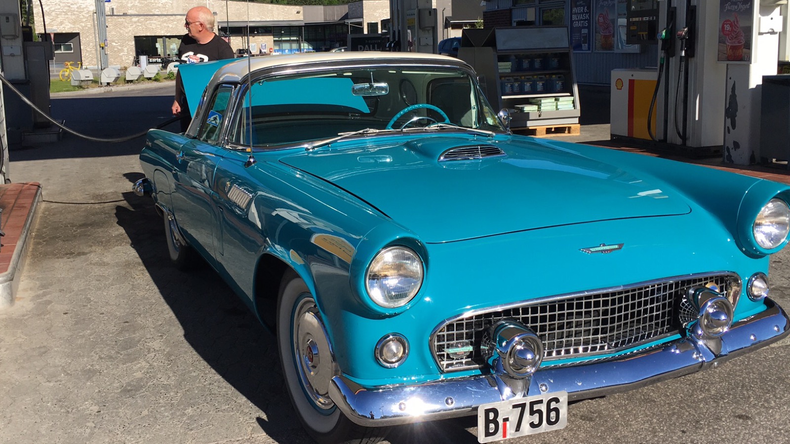 1956 Ford Thunderbird