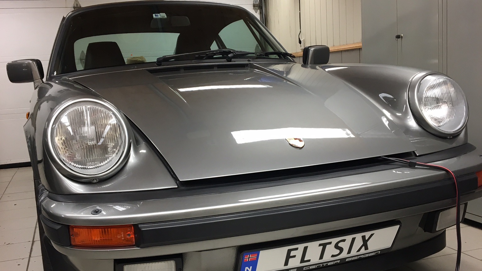 1989 Porsche 911 Carrera 3.2