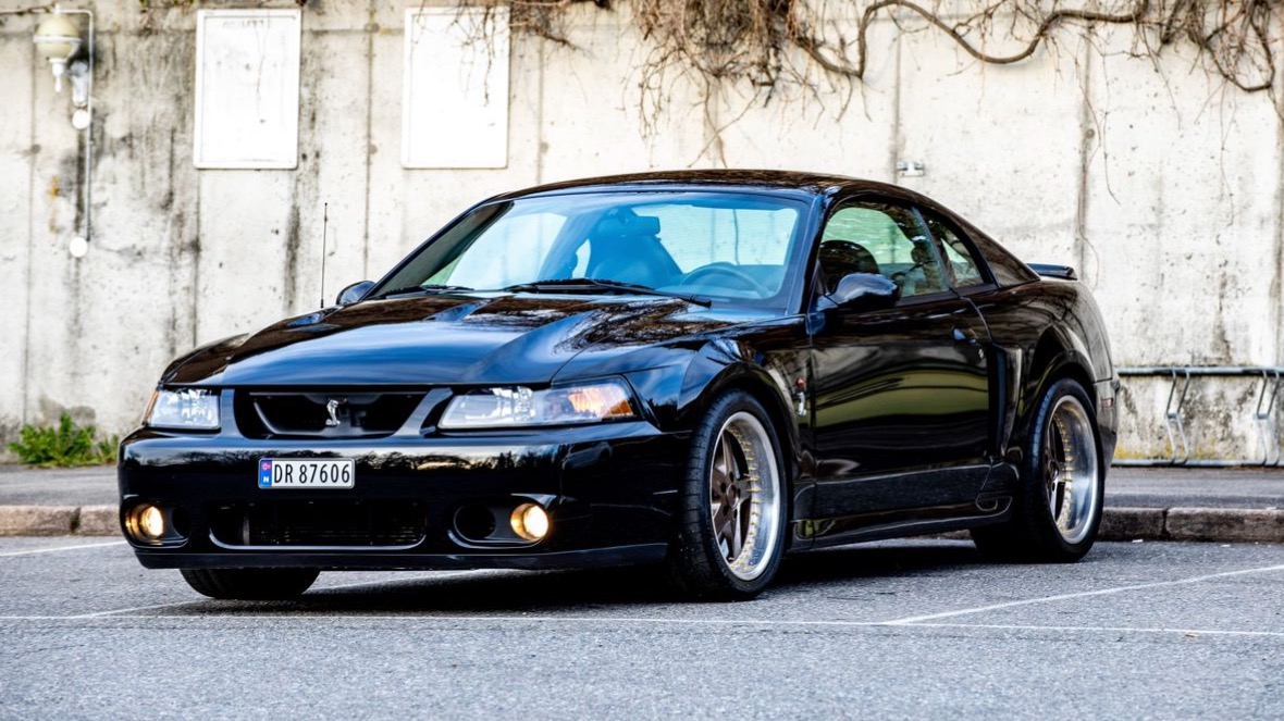 2003 Ford  mustang svt cobra