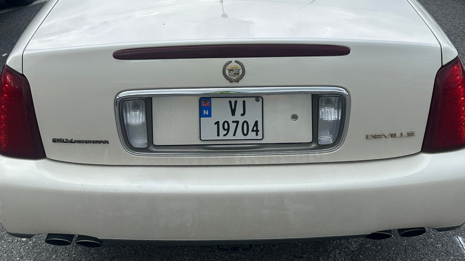 2000 Cadillac Deville Sedan