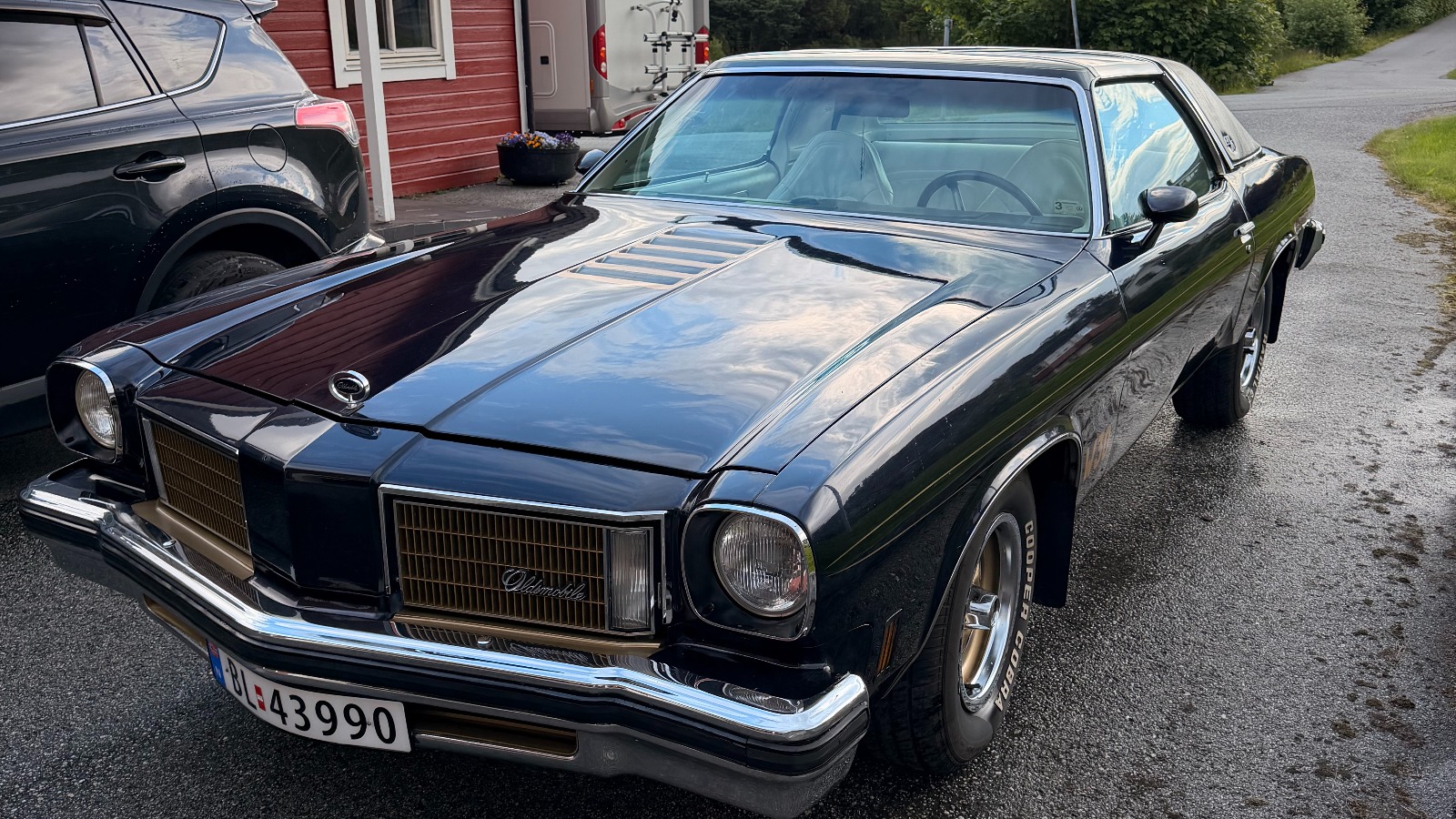 1975 Oldsmobile Cutlass Supreme - Hurst/Olds W-30 Coupe- T tak