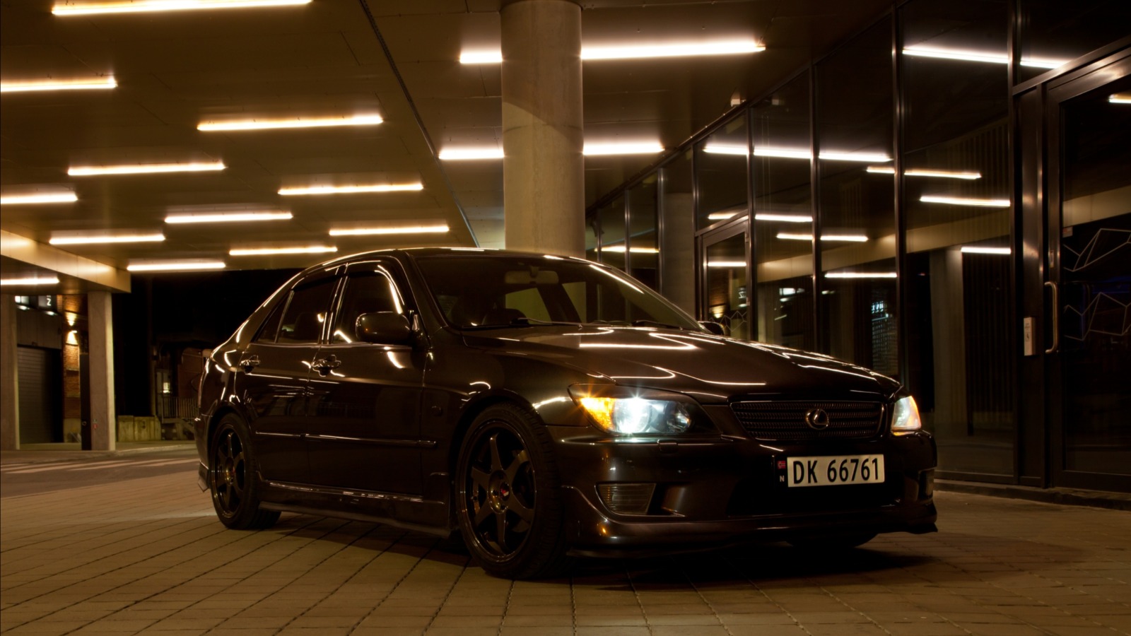 2003 Lexus IS200 Sport