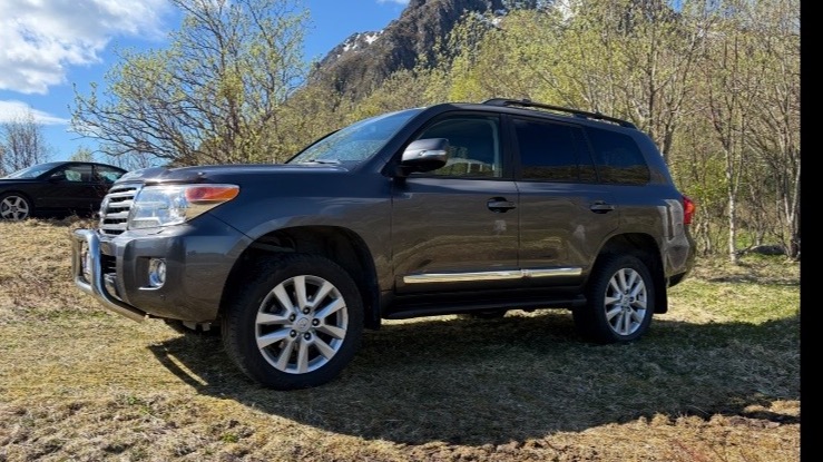 2014 Toyota Landcruiser 200 
