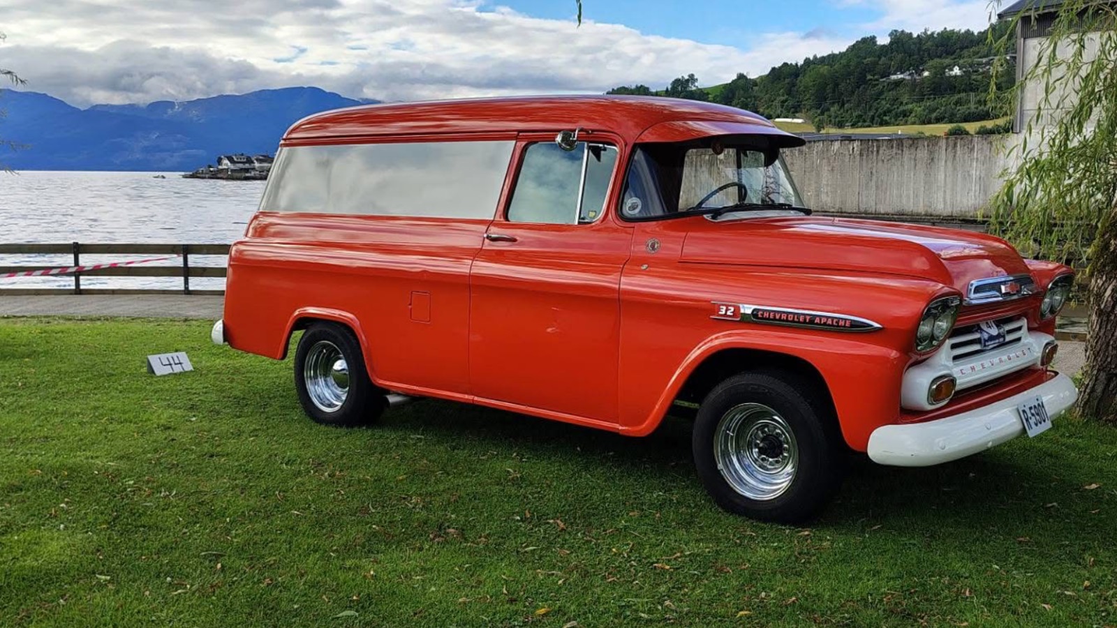 1959 Chevrolet Panel Truck 