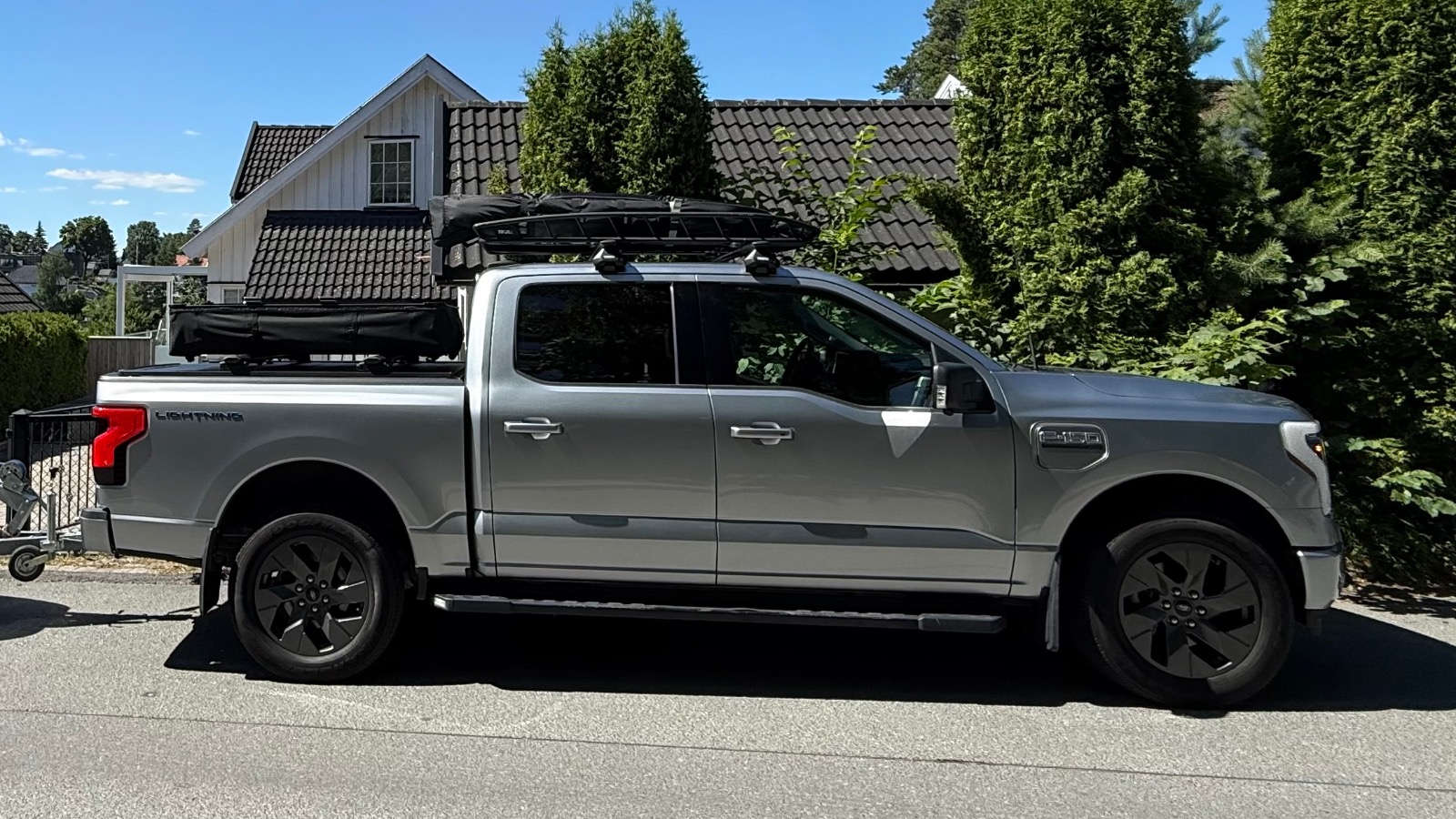 2022 Ford F150 Lightning XLT