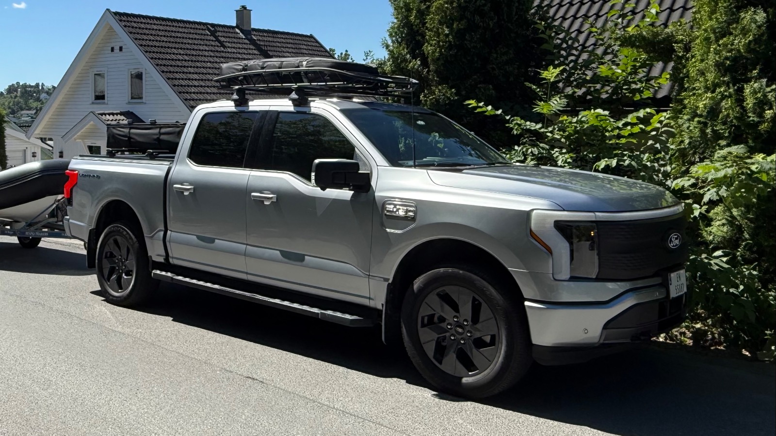 2022 Ford F150 Lightning XLT