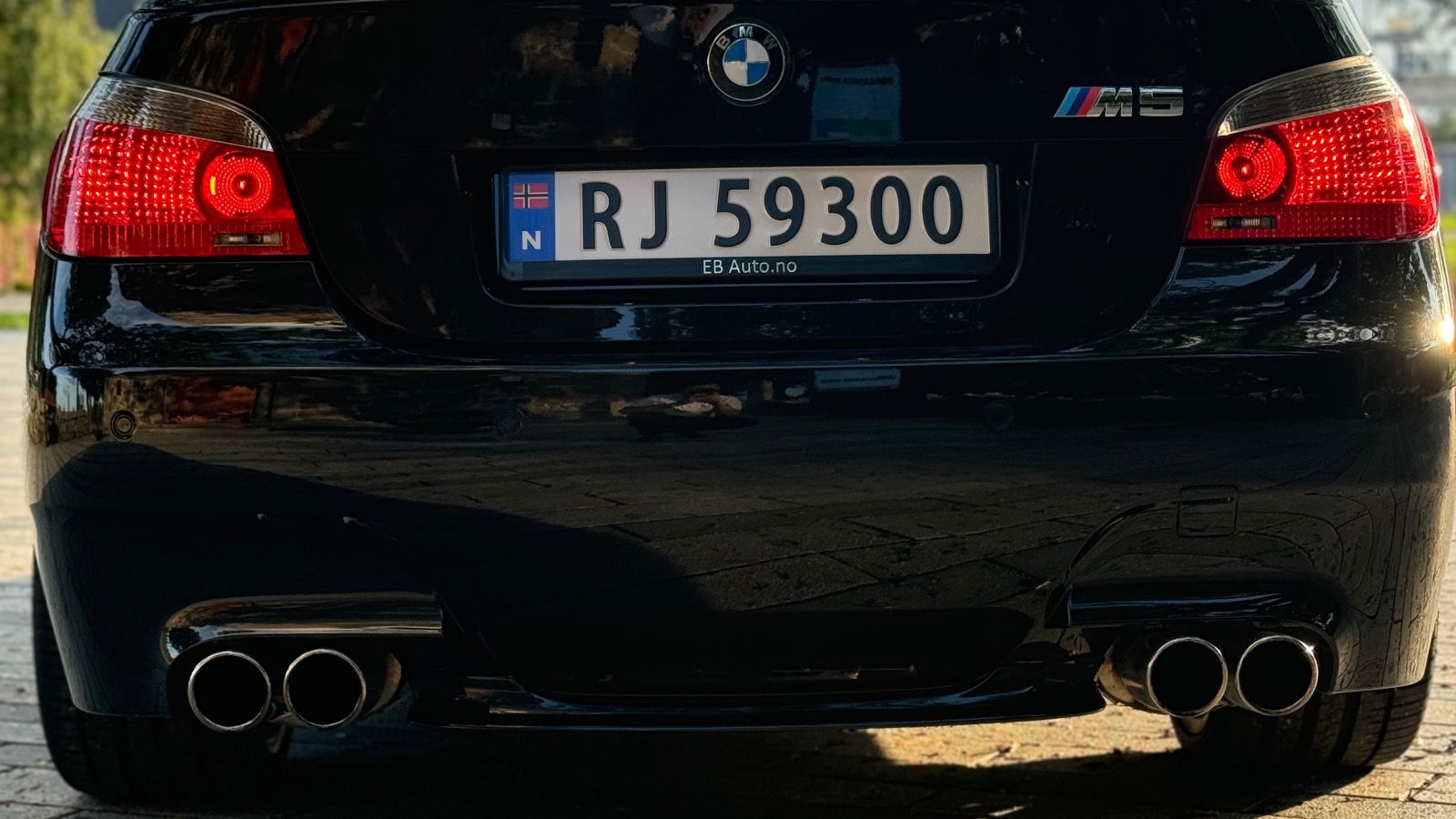 2006 BMW M5 