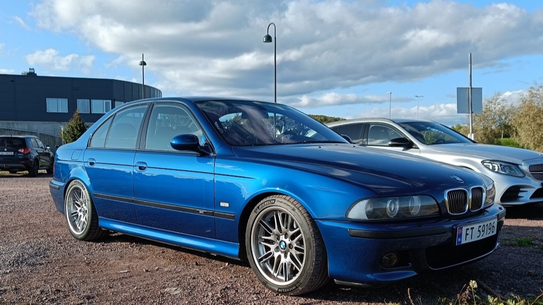 1999 BMW M5 