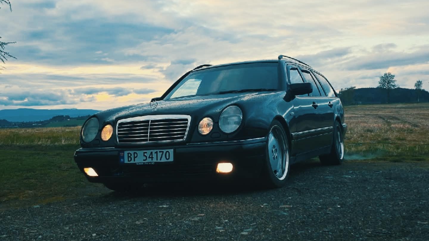 1997 Mercedes-Benz W210 300tdt