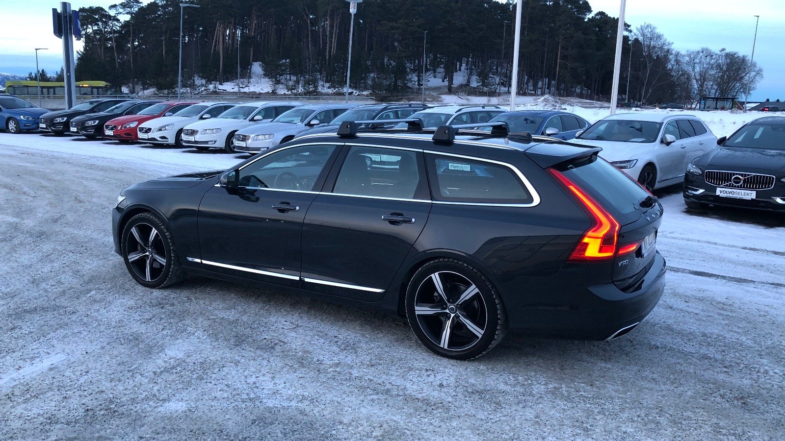 2018 Volvo V90