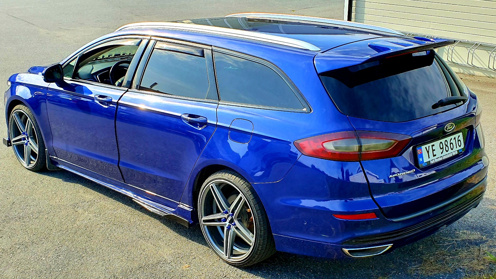 2015 Ford Mondeo Titanium x med vinterpakke.