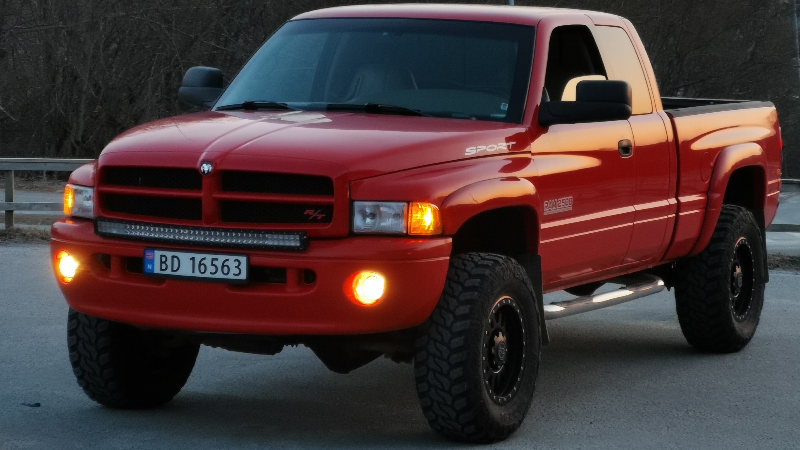2000 Dodge Ram 2500  Sport