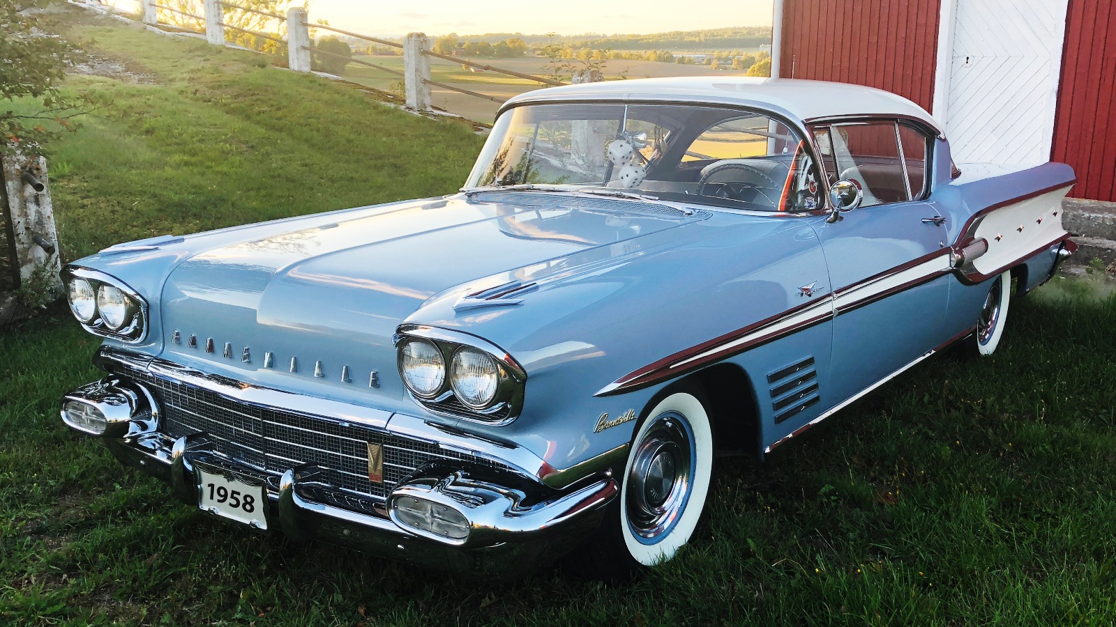 1958 Pontiac 2 Dr. HT Sport Coupe