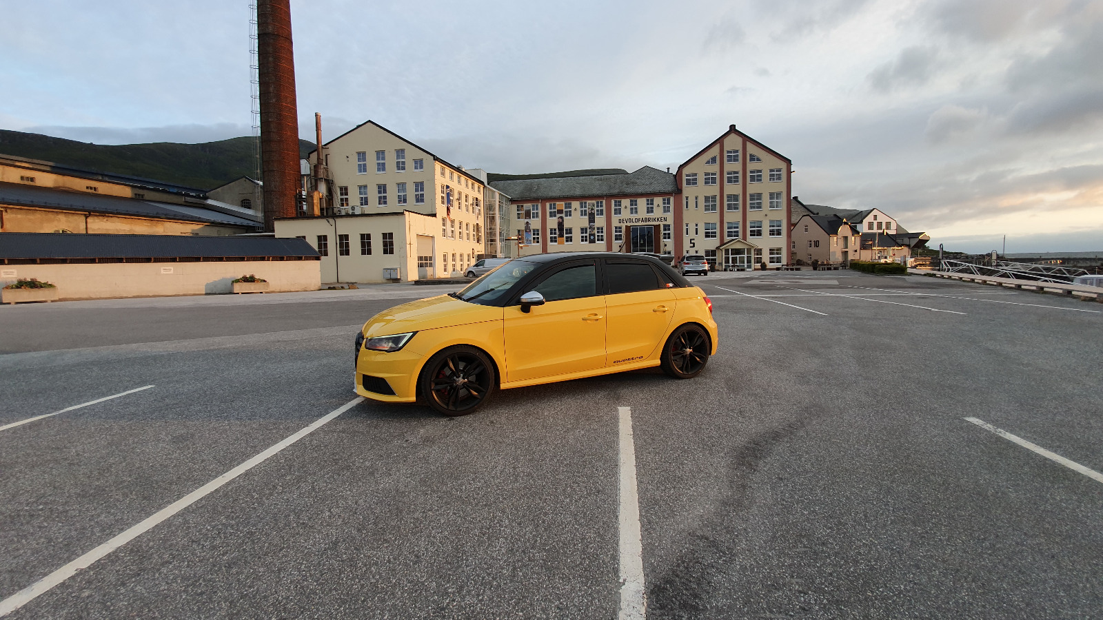 2015 Audi S1 Sportback (Heftig tunet og modifisert).