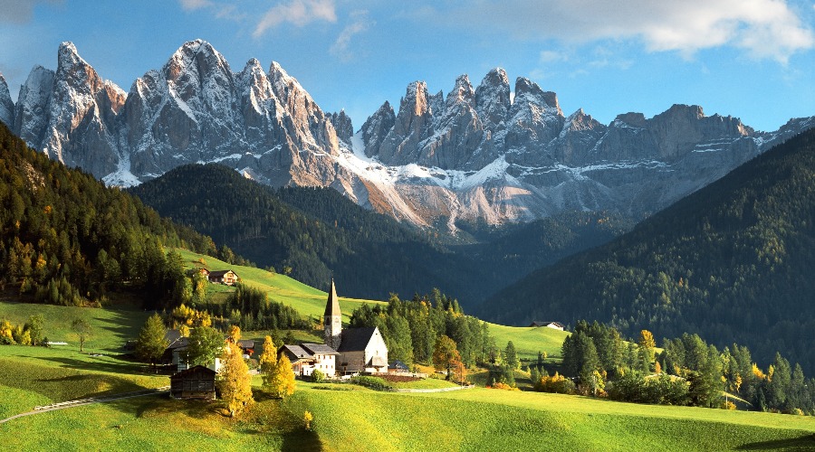 mountains-italy-dolomites-wallpaper-0cee9bbe05c3aef19ee0dd9ff6bffe02.jpg