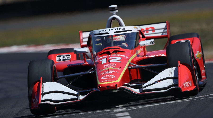 Indy 500 utgjør sammen med Monaco Grand Prix og 20-timersløpet på Le Mans «The Triple Crown of Motorsports». Det går fort. Gjennomsnittshastigheten under løpet ligger mellom 300 og 340 km/t. 