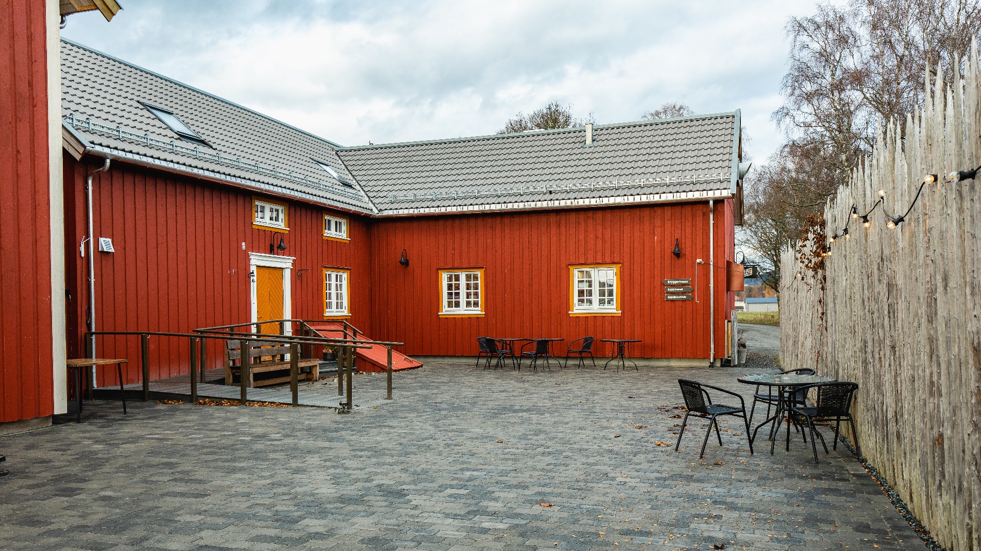 Fæby Bryggeri - stabbur, bryggerihus og kornbur